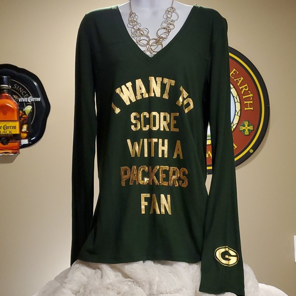 Love Pink 💘 Packers Fan Long-Sleeve V-Neck Tee
